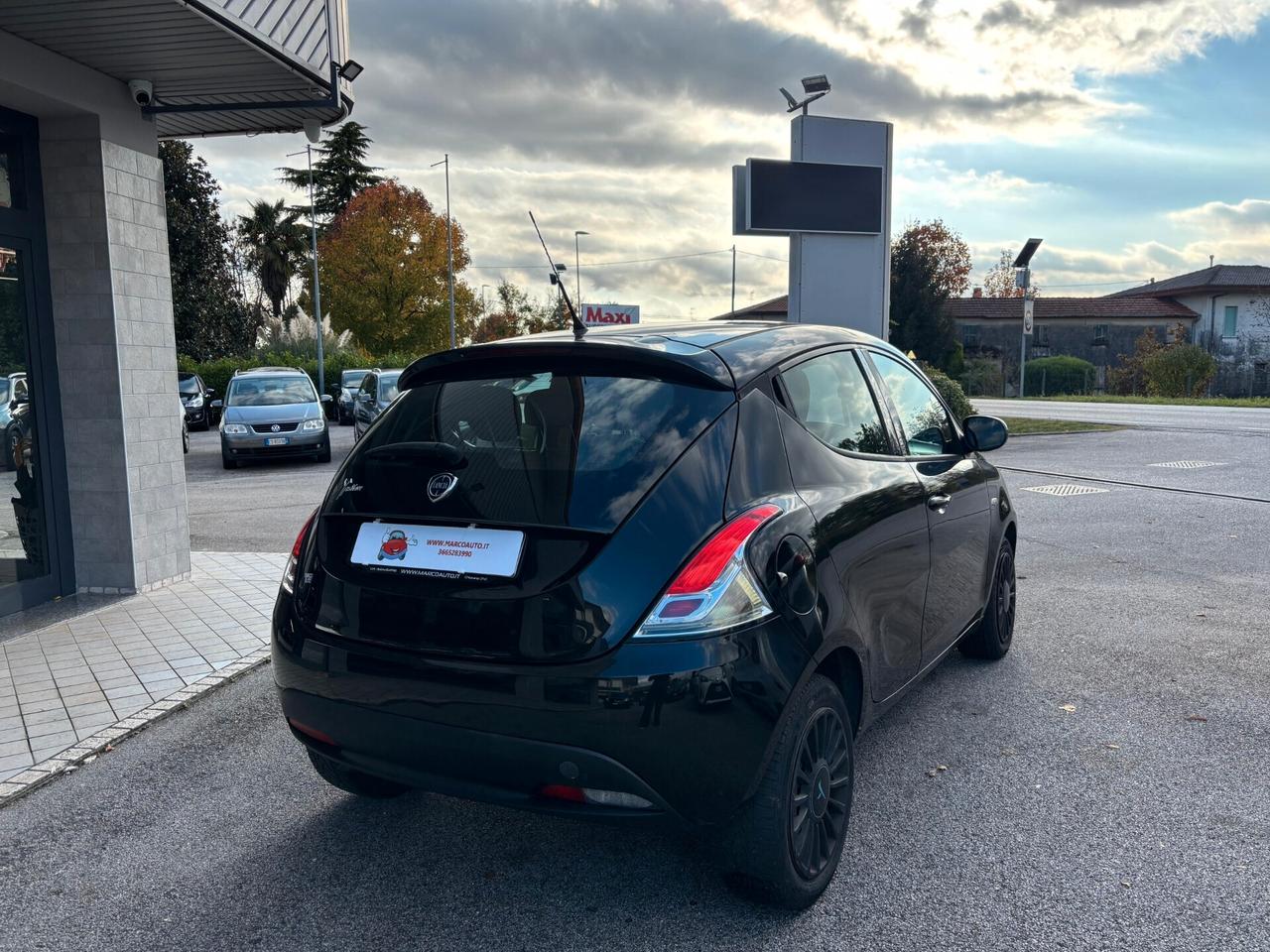 Lancia Ypsilon 1.2 GPL Neopatentati