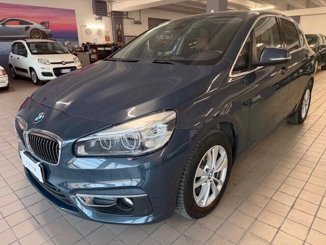 Bmw 2er Active Tourer 220d xDrive Luxury aut.