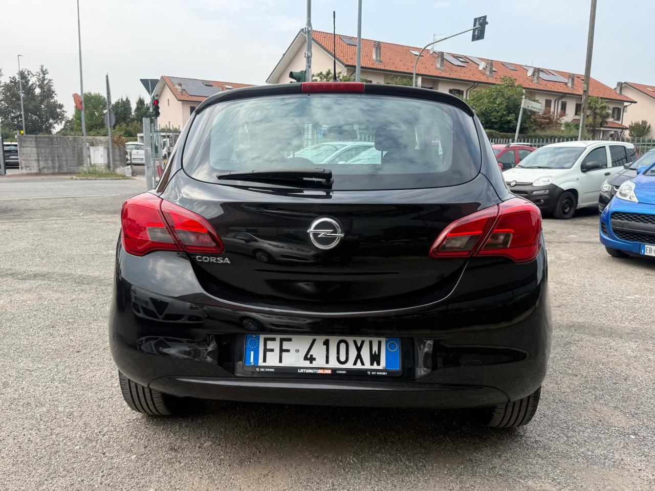 Opel Corsa 1.2 Coupé b-Color