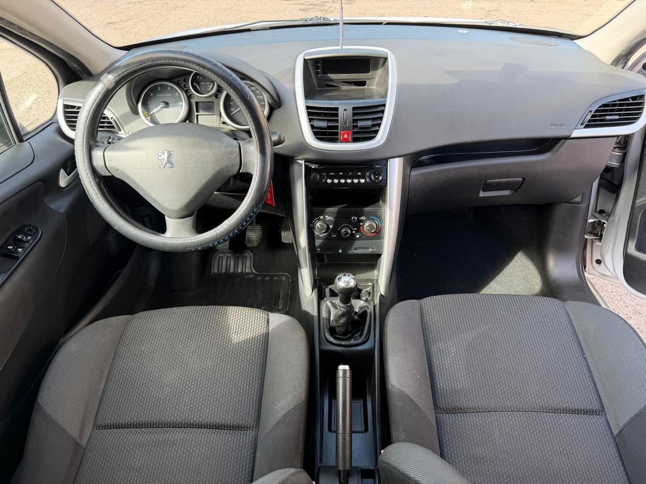 Peugeot 207 1.4 8V 75CV 5p. X Line ECO GPL