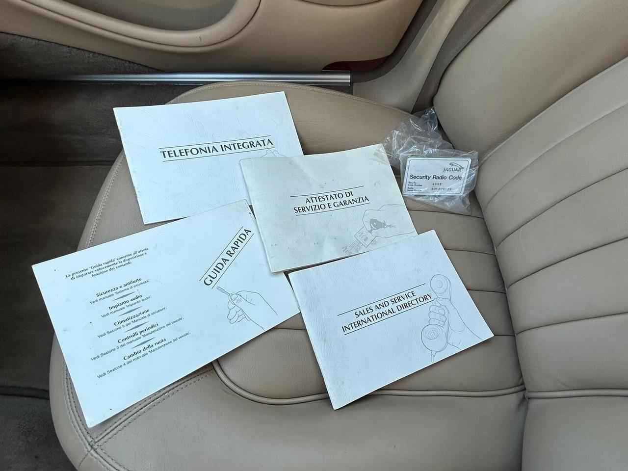 Jaguar XJ XJ8 3.2 cat