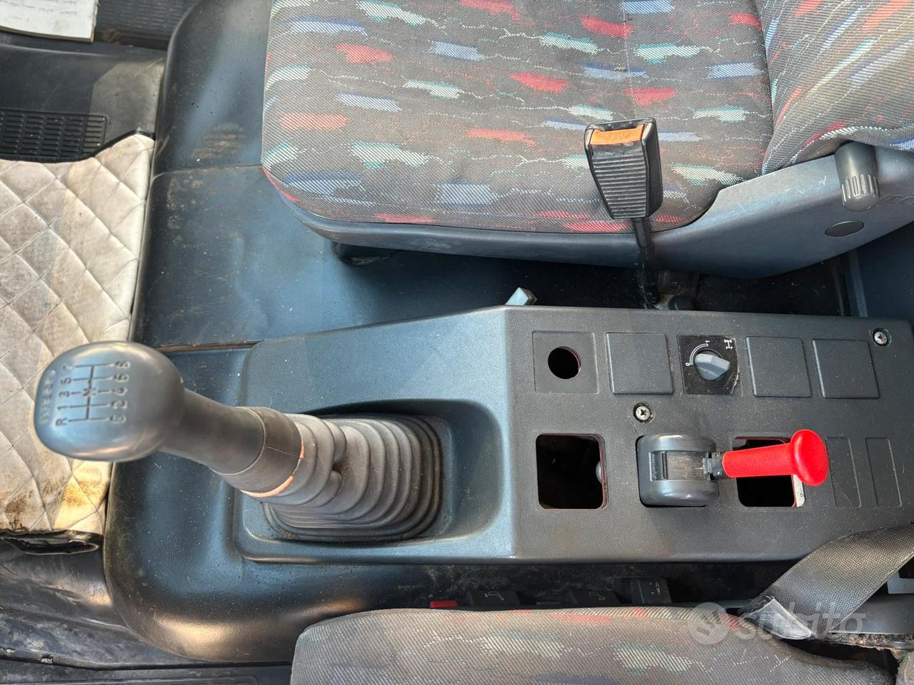 IVECO 120E18 - Autocarro a telaio