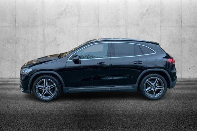 MERCEDES-BENZ GLA 200 d Automatic Premium