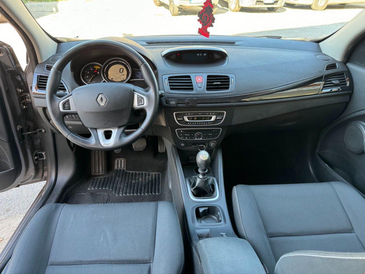 RENAULT Megane 1.5 dCi 110CV Attractive