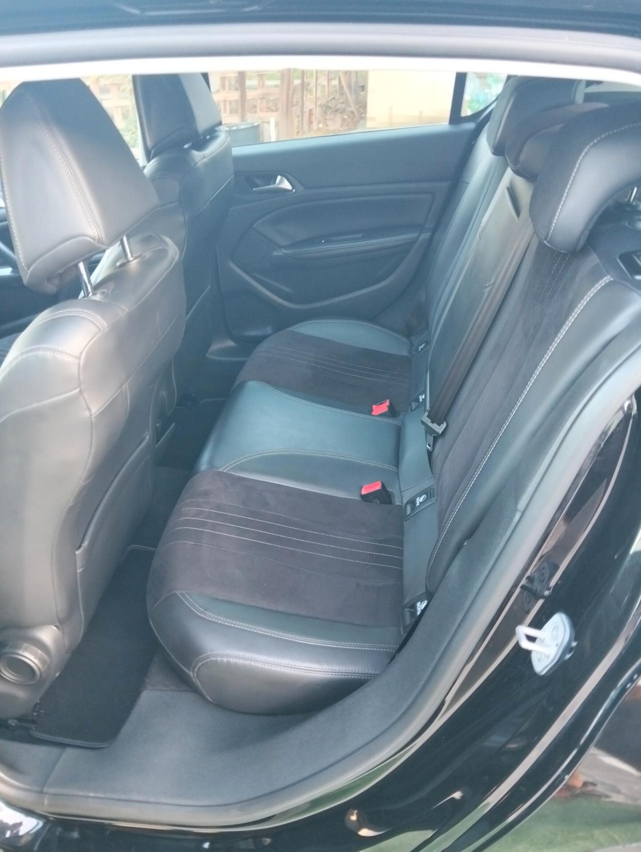 Peugeot 308 BlueHDi 150 S&S Allure