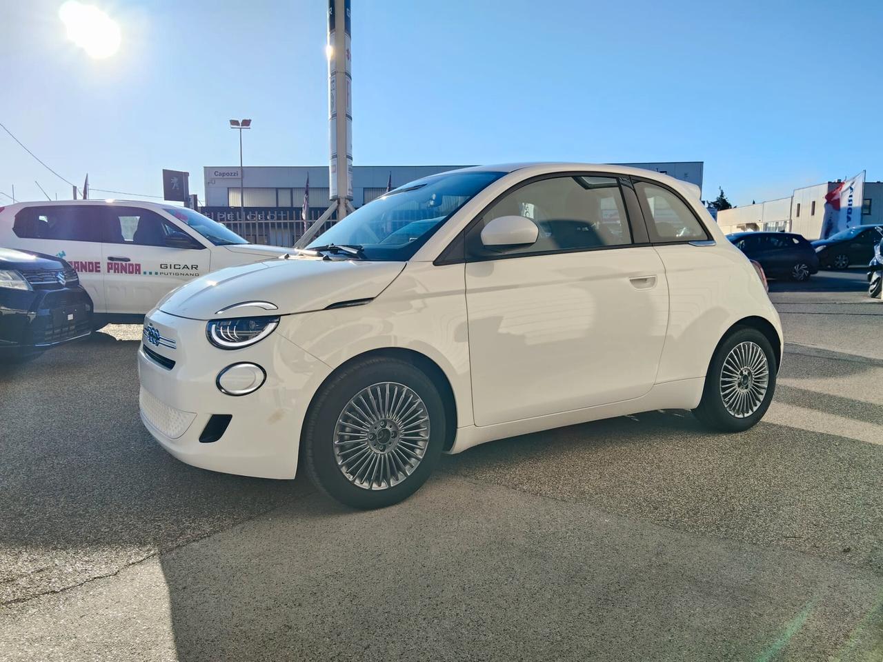 Fiat 500 Berlina Hybrid Pop