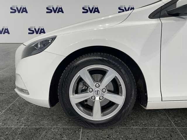 Volvo V40 2.0D 120CV Business - NEOPATENTATI