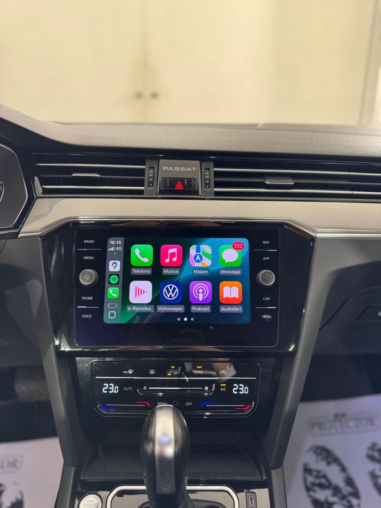 Volkswagen Passat Variant 2.0 TDI SCR EVO DSG * TUTTI TAGLIANDI CERTIFICATI VW *