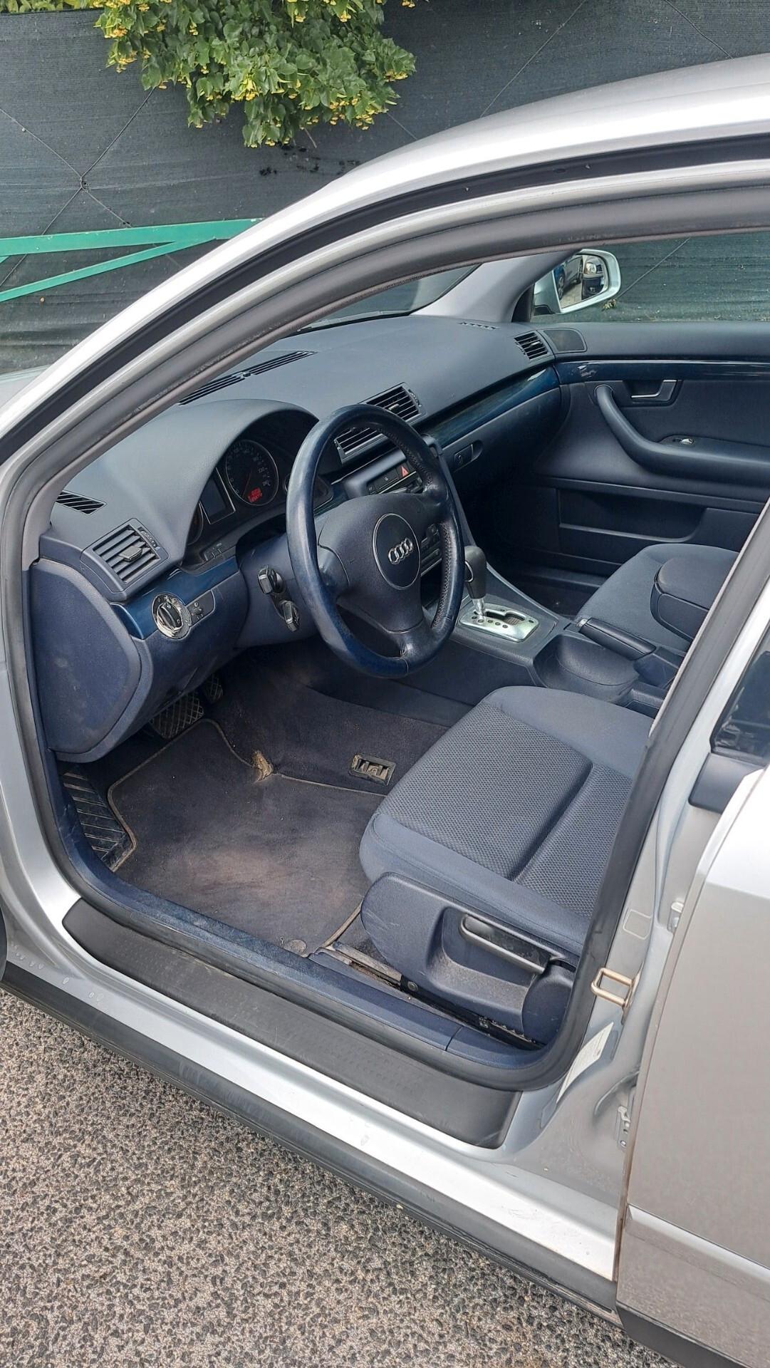 Audi A4 2.5 V6 TDI