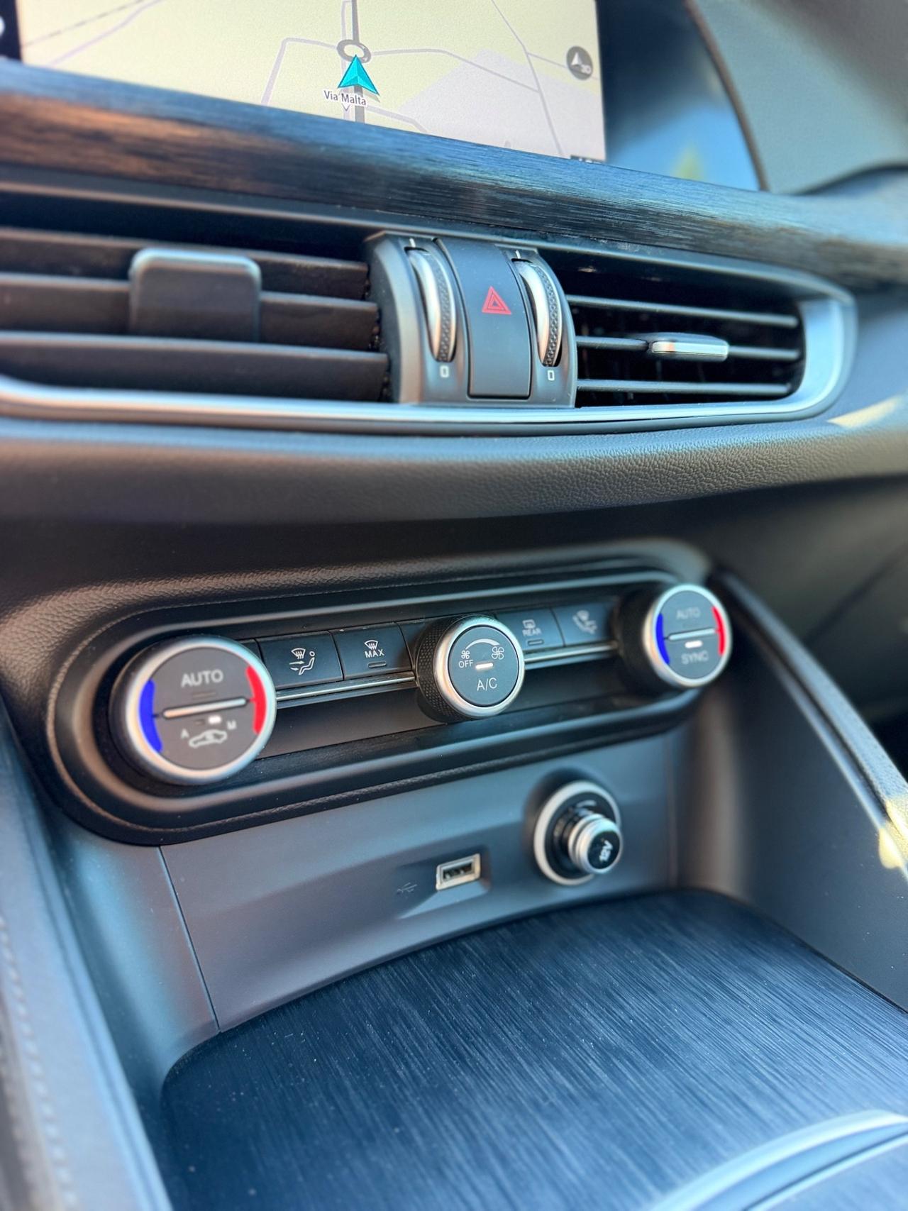 Alfa Romeo Stelvio 2.2 Turbodiesel 190 CV AT8 Q4 Business