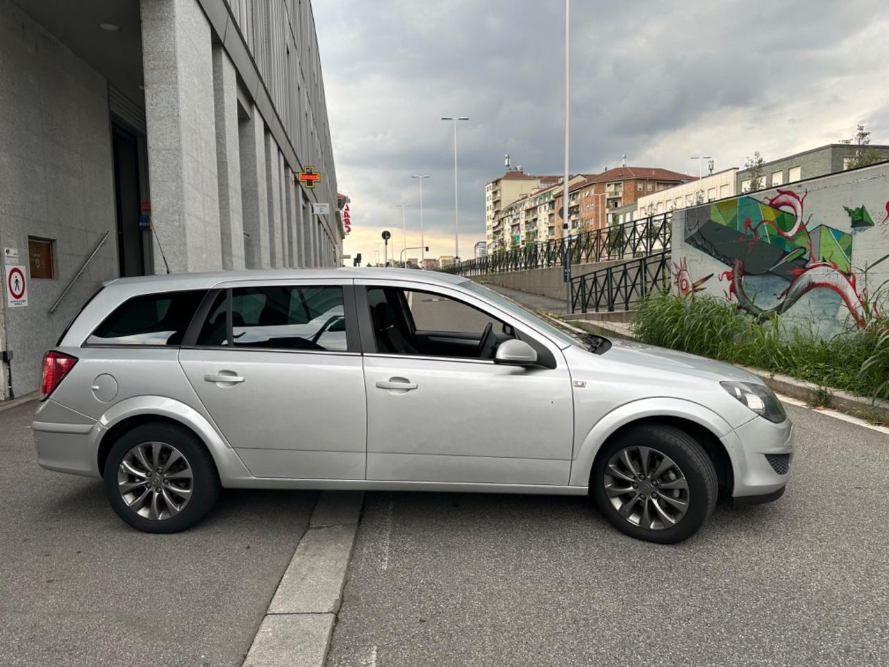 Opel Astra 1.6 16V GPL-della casa Station Wagon