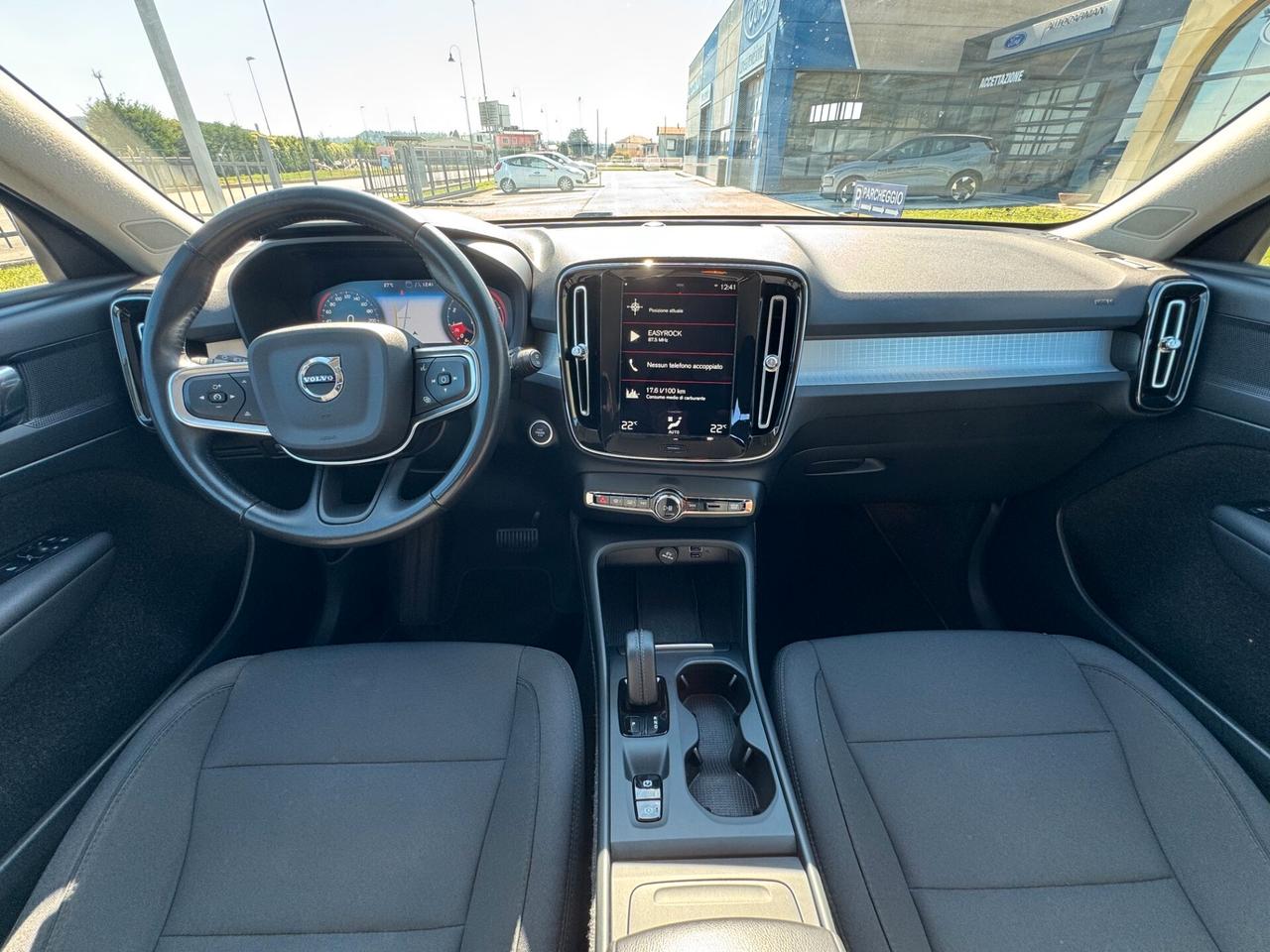 Volvo XC40 T2 Geatronic Momentum Pro