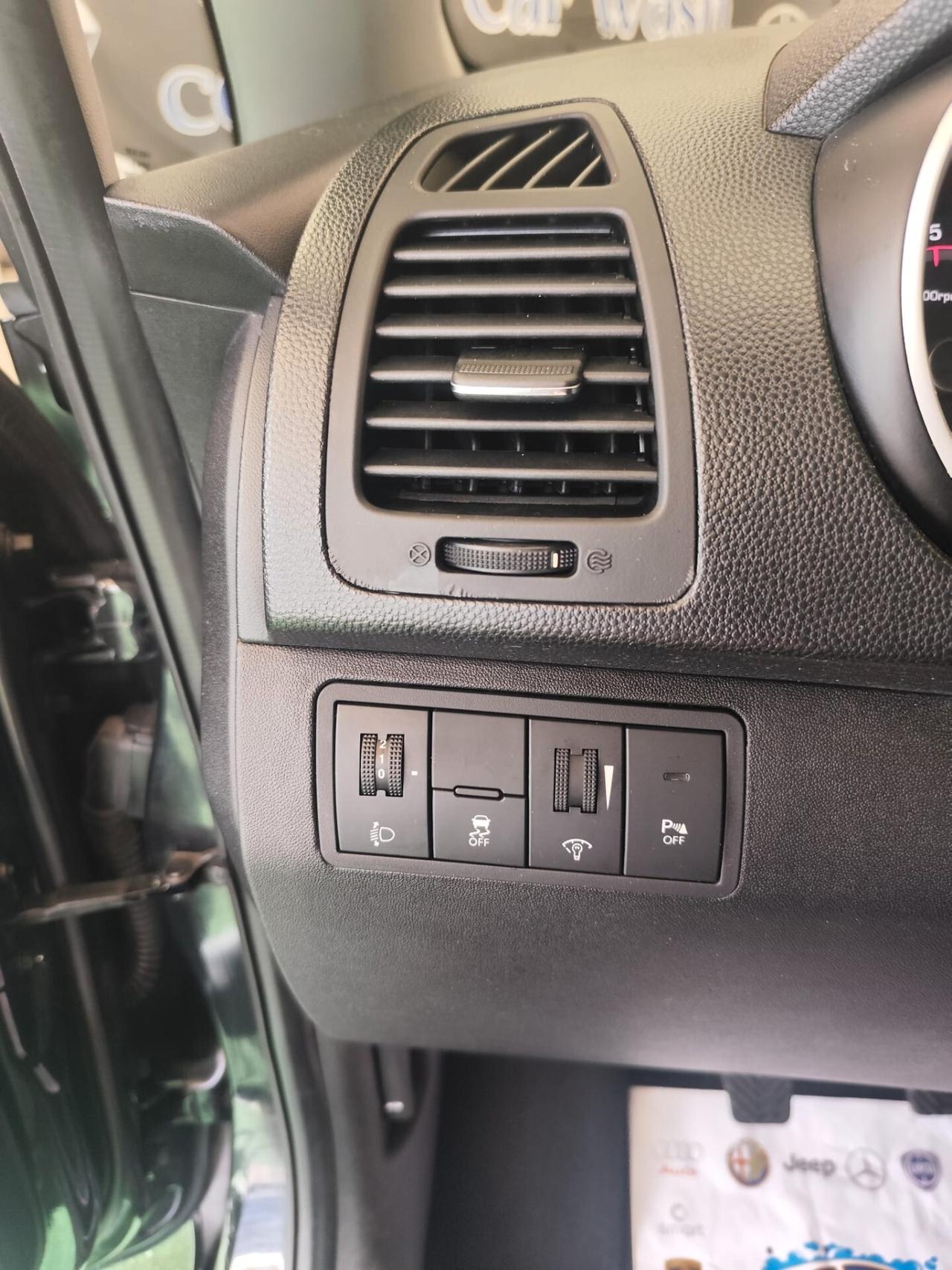 Kia Venga 1.4 CRDi 90CV CROSSOVER