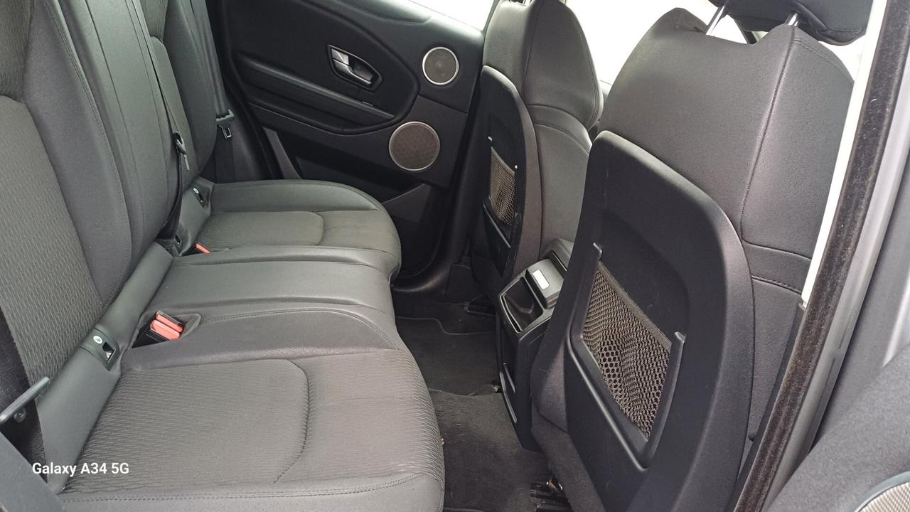 Land Rover Range Evoque 2.0 eD4 5p. Urban Attitude Edition