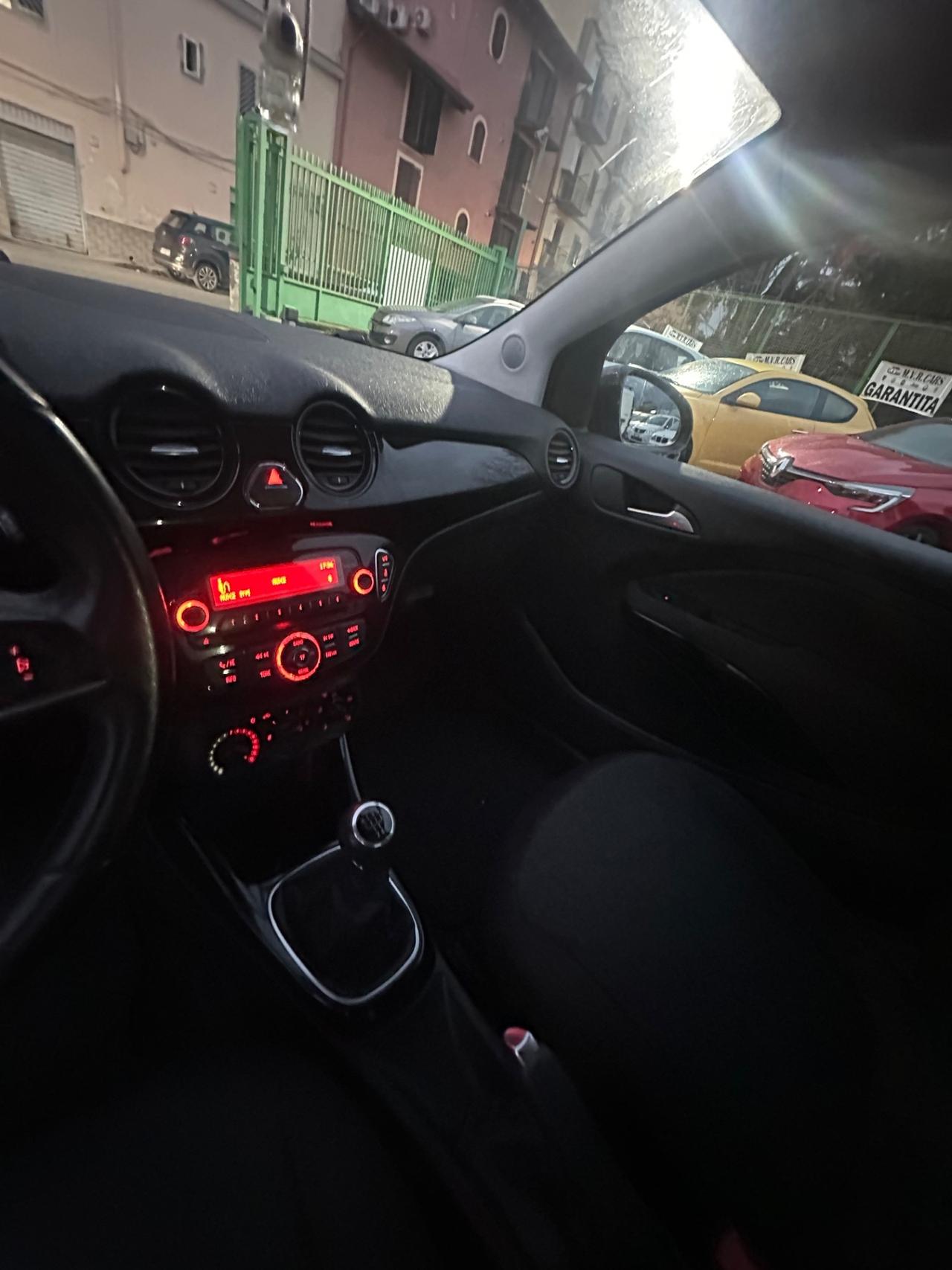 Opel Adam 1.4 87 CV GPL Tech Glam