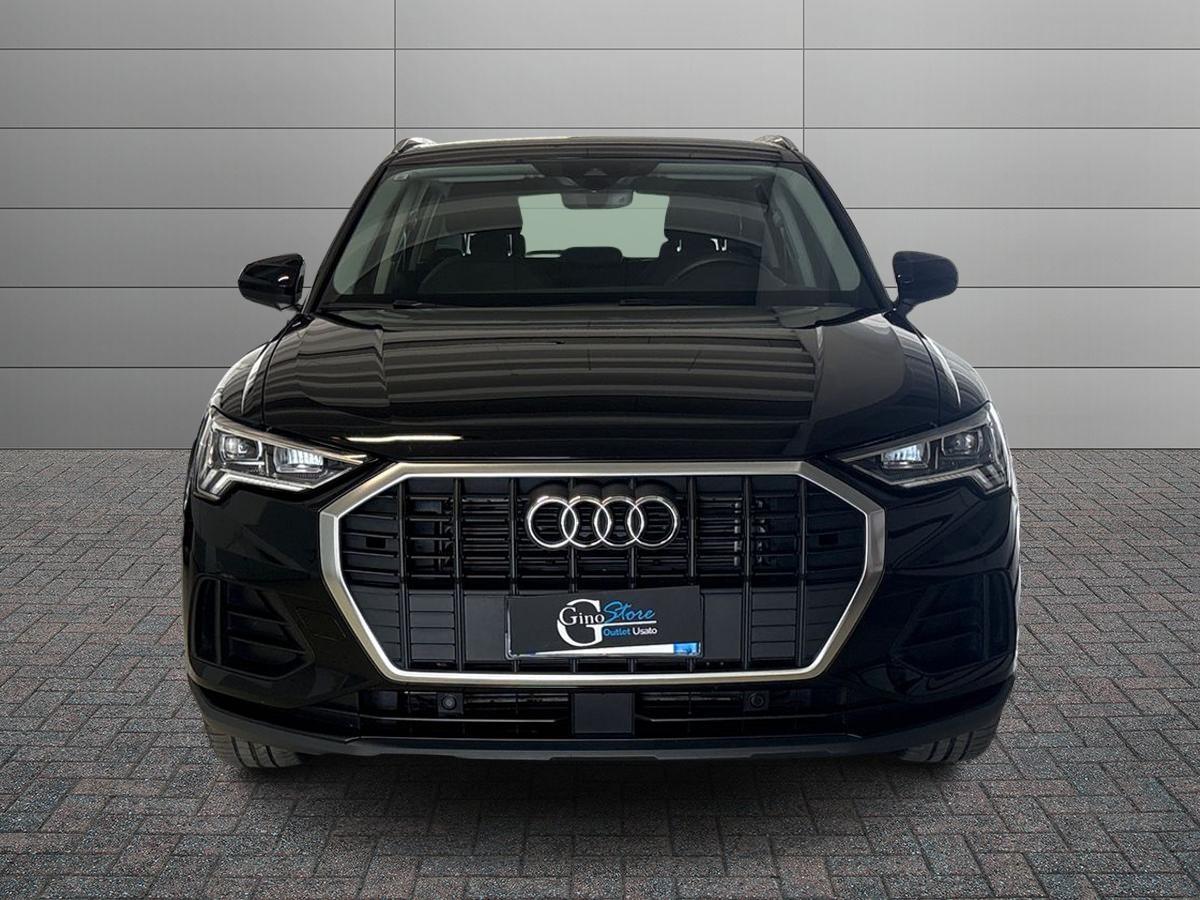 AUDI Q3 35 2.0 tdi Business s-tronic