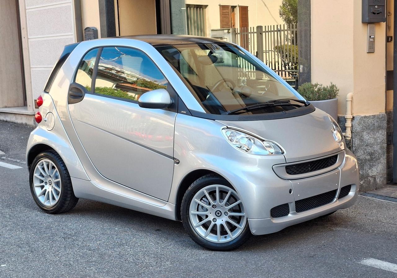 Smart ForTwo 1.0 71cv MHD coupé passion SERVOSTERZO km 57.446