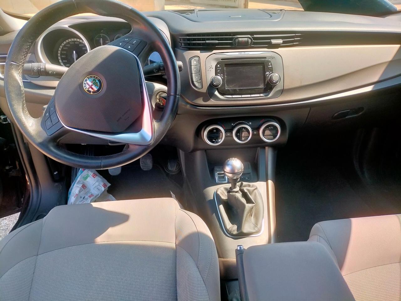 Alfa Romeo Giulietta 1.6 JTDm-2 105 CV Distinctive