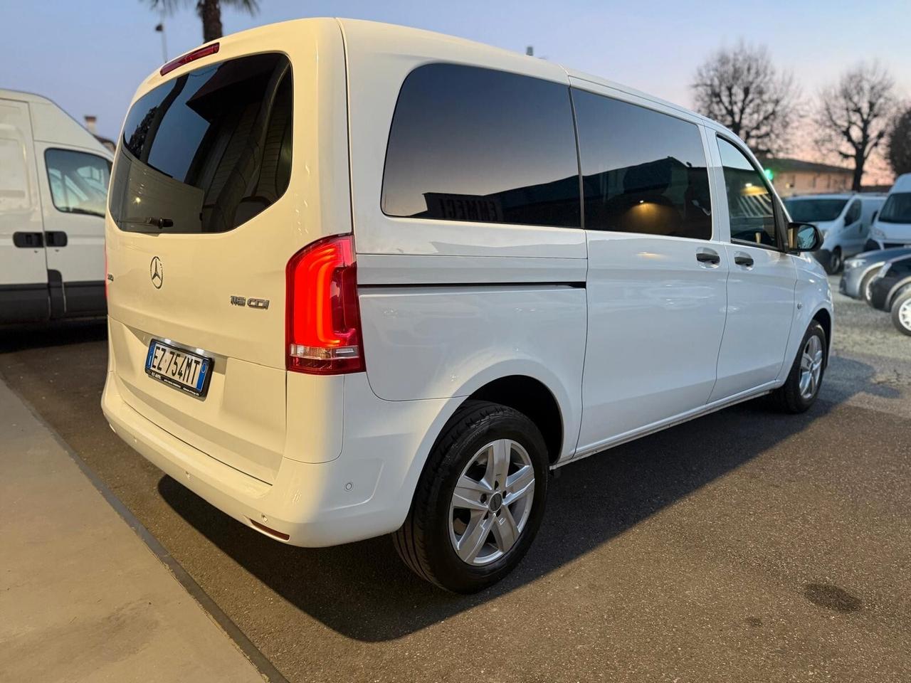 Mercedes Benz 116 CDI AUTOMATICO 6 POSTI AUTOCARRO MIXTO COMPACT