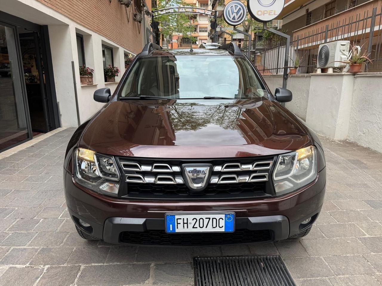 Dacia Duster 1.6 115 cv GPL Laureate
