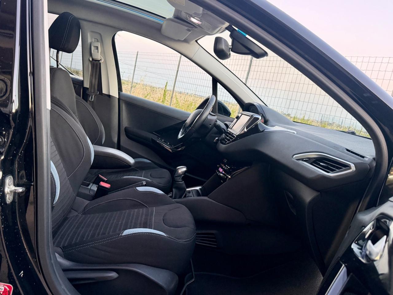 Peugeot 208 PureTech 82 5 porte Allure