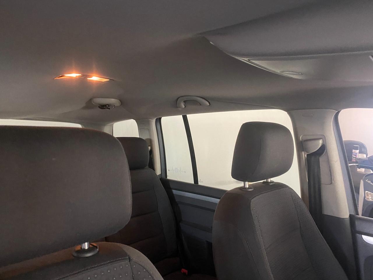 Volkswagen Touran 1.9 TDI 101CV Trendline anche pe NEOPATENTATI