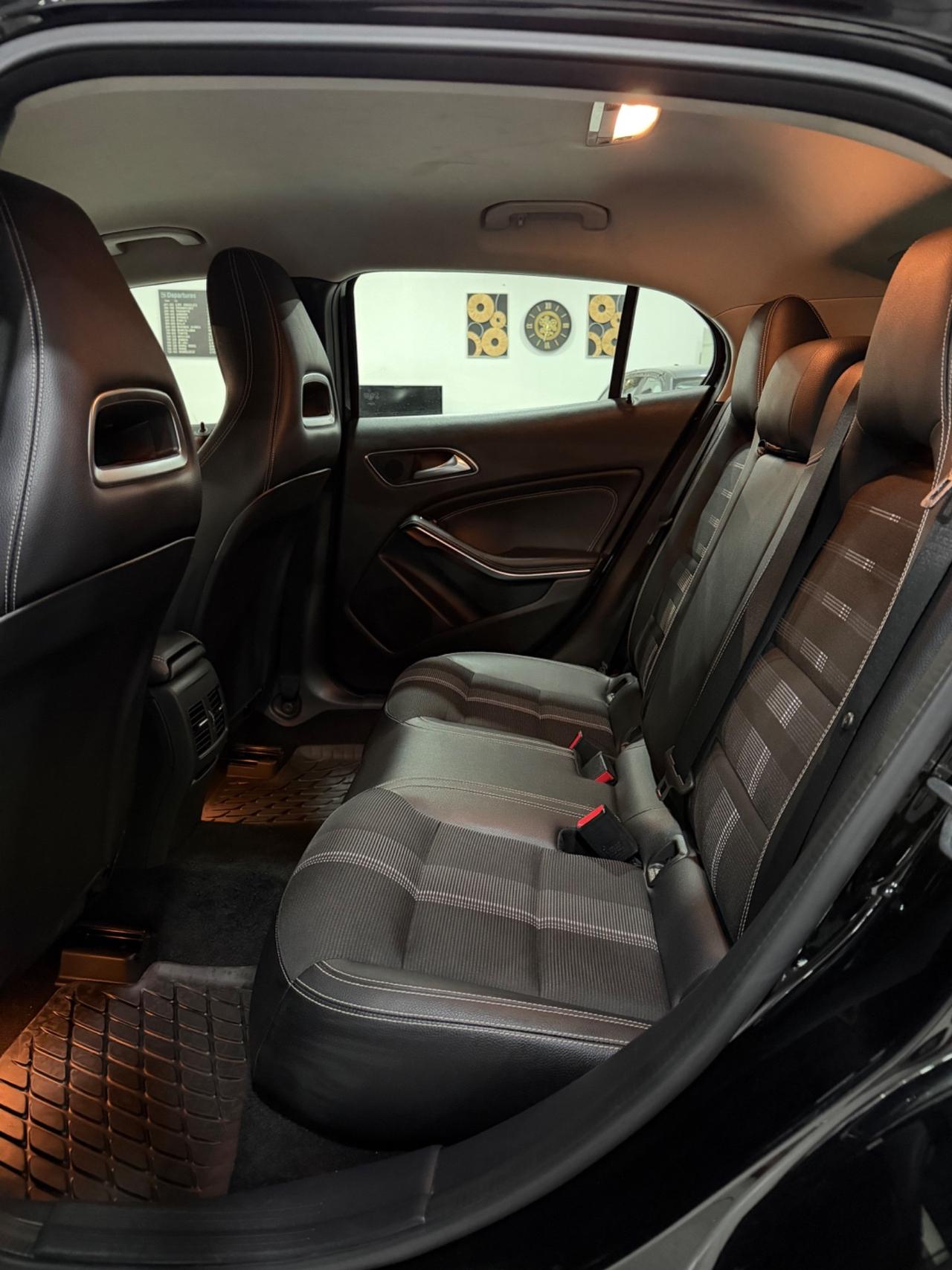 Mercedes-benz GLA 200 d Automatic Premium