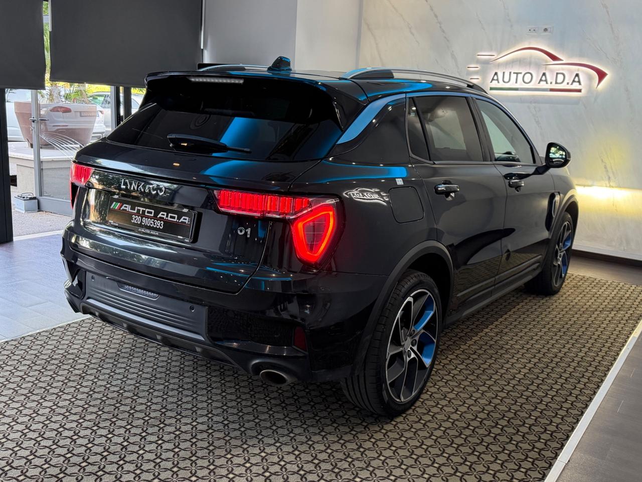 Lynk&co 01 PHEV