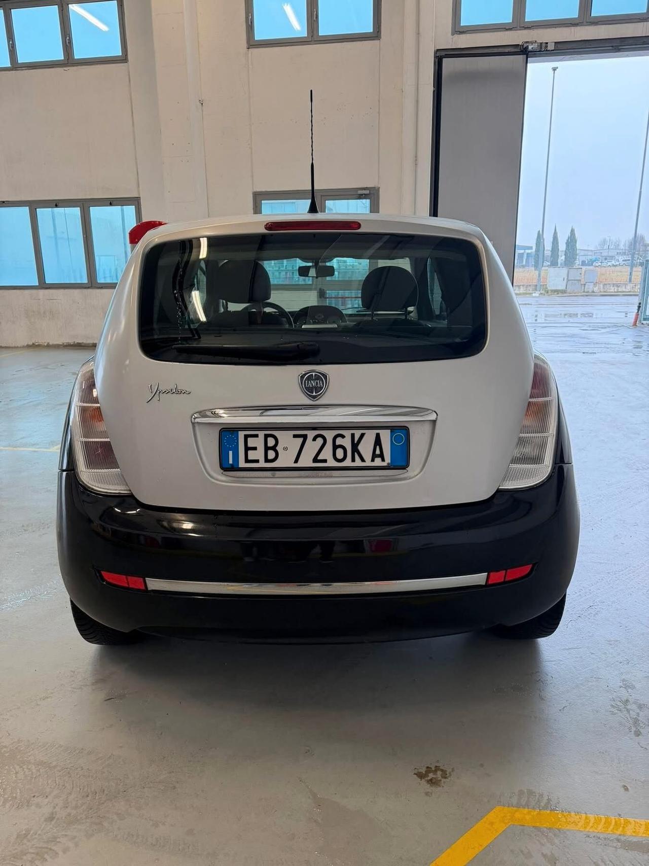 Lancia Ypsilon Elle 2010