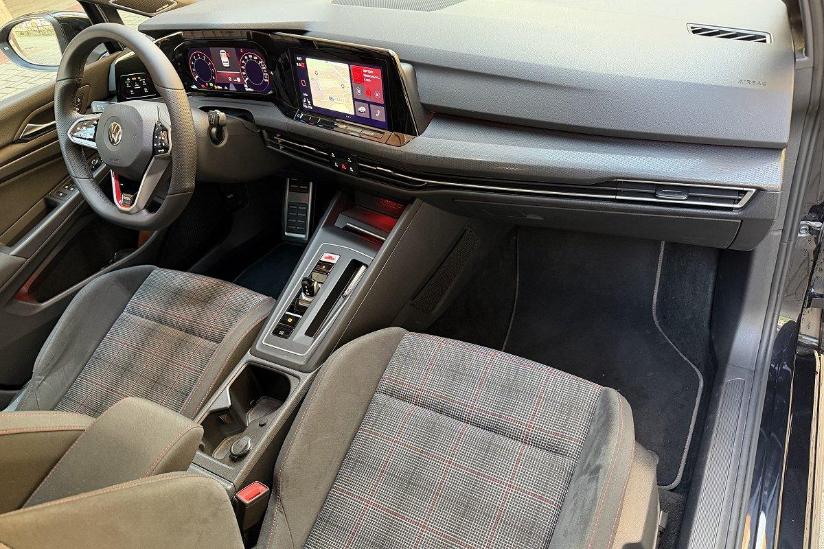 VOLKSWAGEN Golf 2.0 TSI DSG GTI