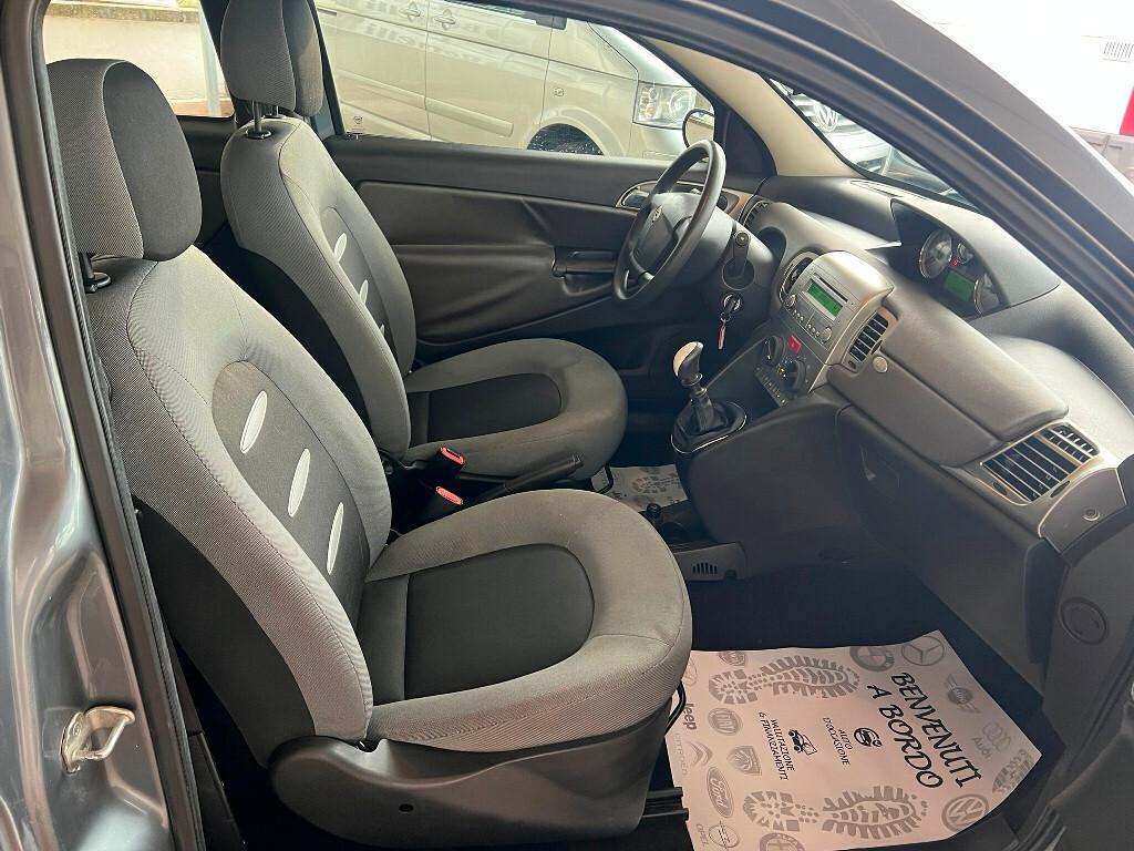 Lancia Ypsilon Oro 1.2 60 CV