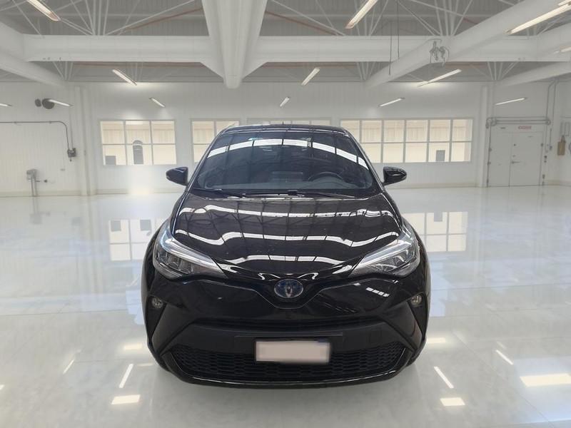 TOYOTA C-HR 1.8H 98CV E-CVT Business