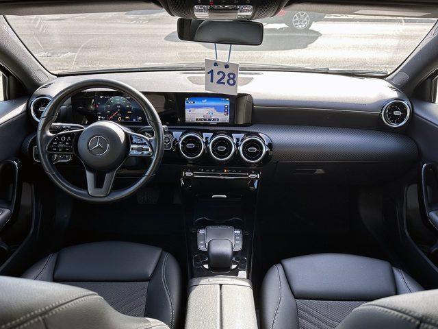 MERCEDES-BENZ A 180 d Automatic Business