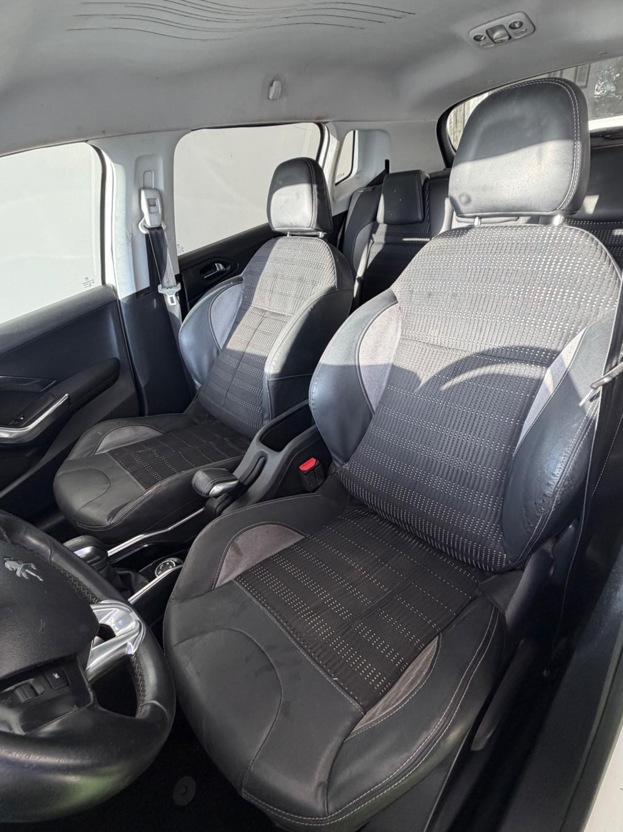 Peugeot 2008 1.6 e-HDi 92 CV Stop&Start Allure