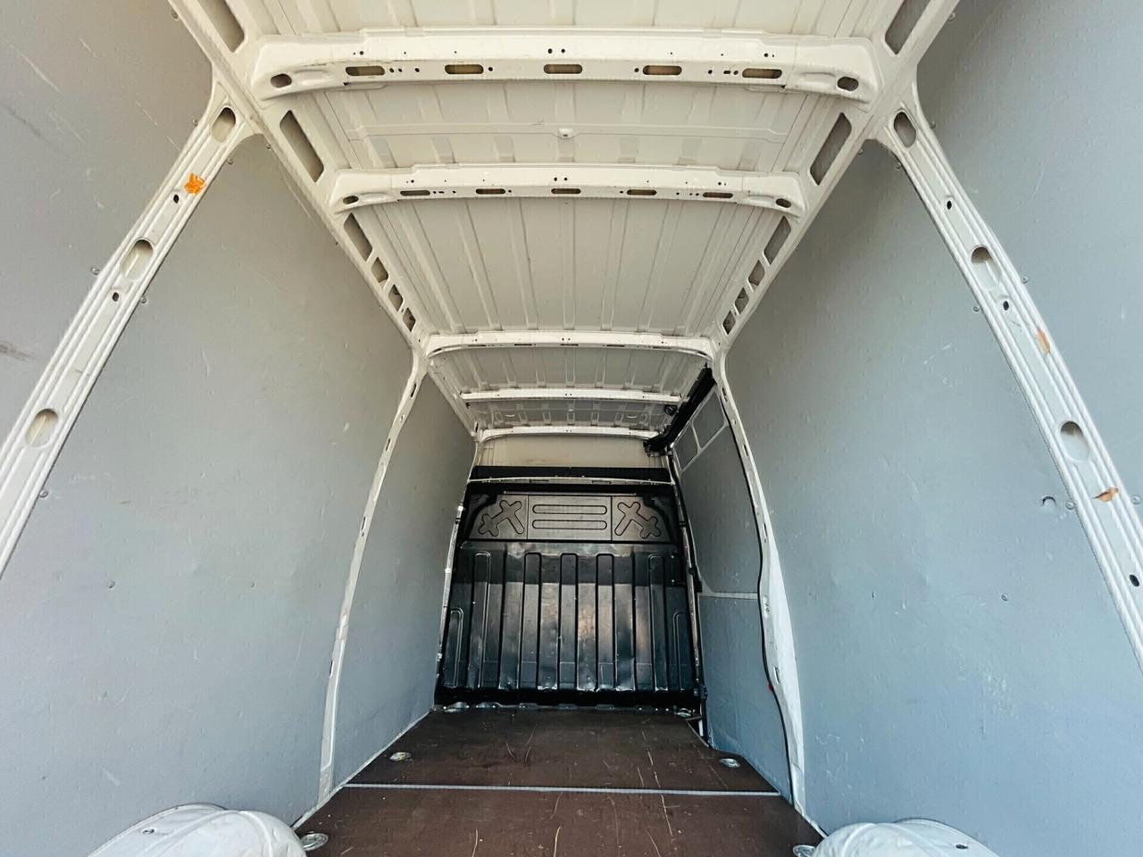 Iveco Daily 35 S14 136CV HI-MATIC L3H2