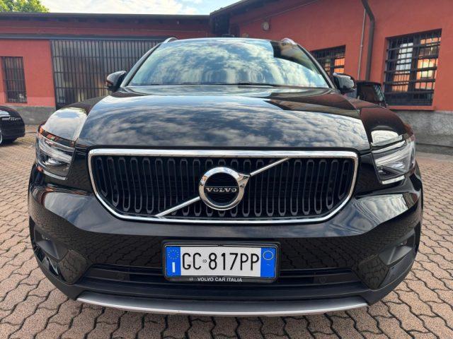 VOLVO XC40 T3 Geartronic Momentum Pro