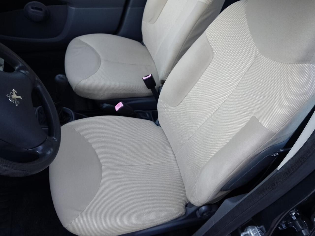 Peugeot 107 1.0 68CV 5p. Sweet Years