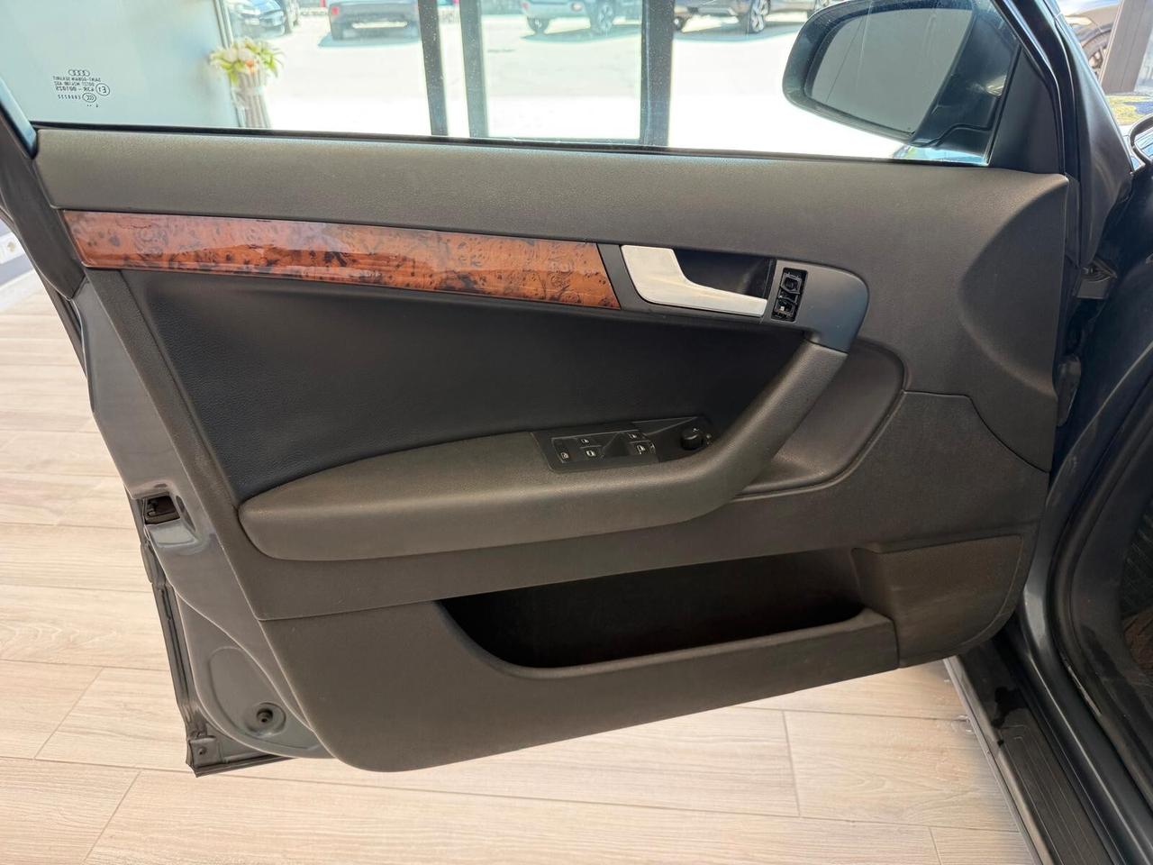 Audi A3 2.0 16V FSI Attraction