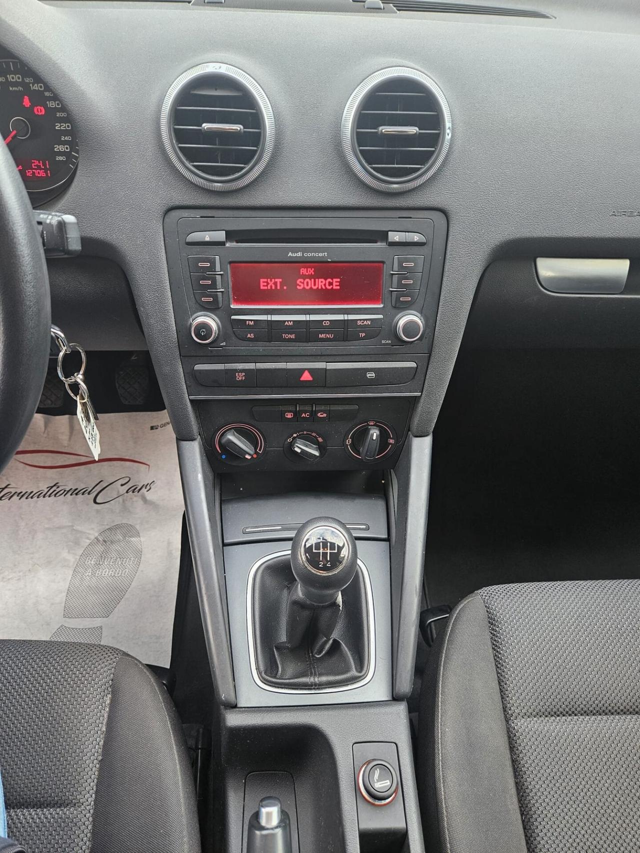 Audi A3 SPB 1.6 TDI 90 CV Attraction