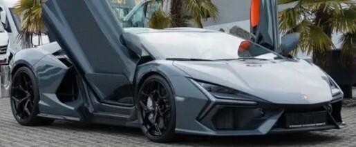 Lamborghini Revuelto con propulsore ibrido V12 da 6.498 cc (ibrido plug-in, HPEV)