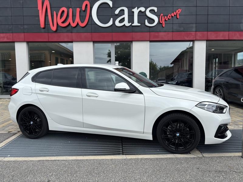BMW 118 i Advantage 140cv auto FULL LED-NAVI-18"