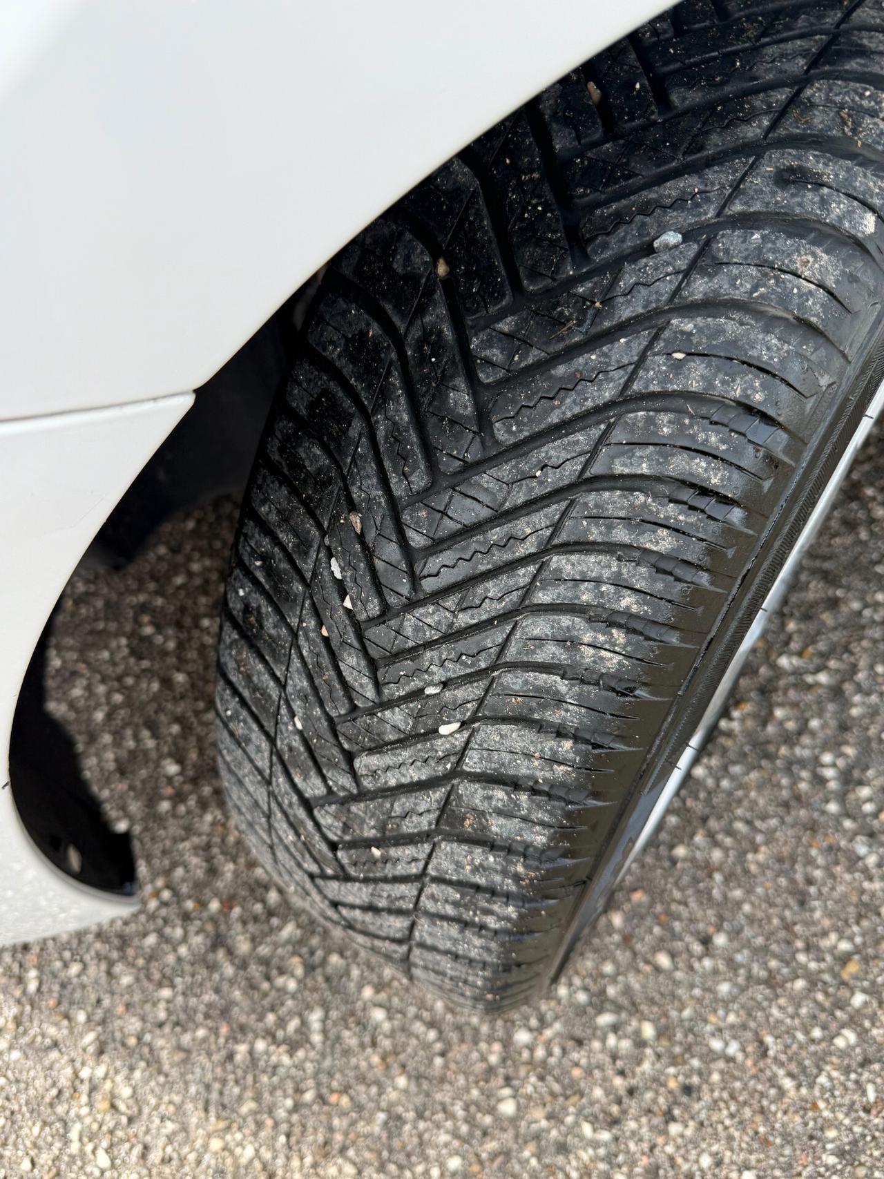 " UNA CHICCA " Volkswagen Polo 1.6 TDI 90CV