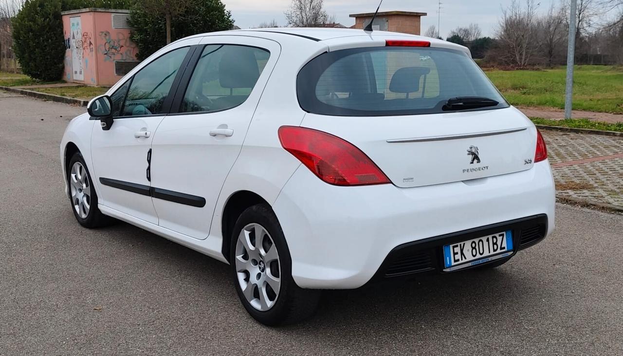 Peugeot 308 1.6 VTi 120CV 5p. Active