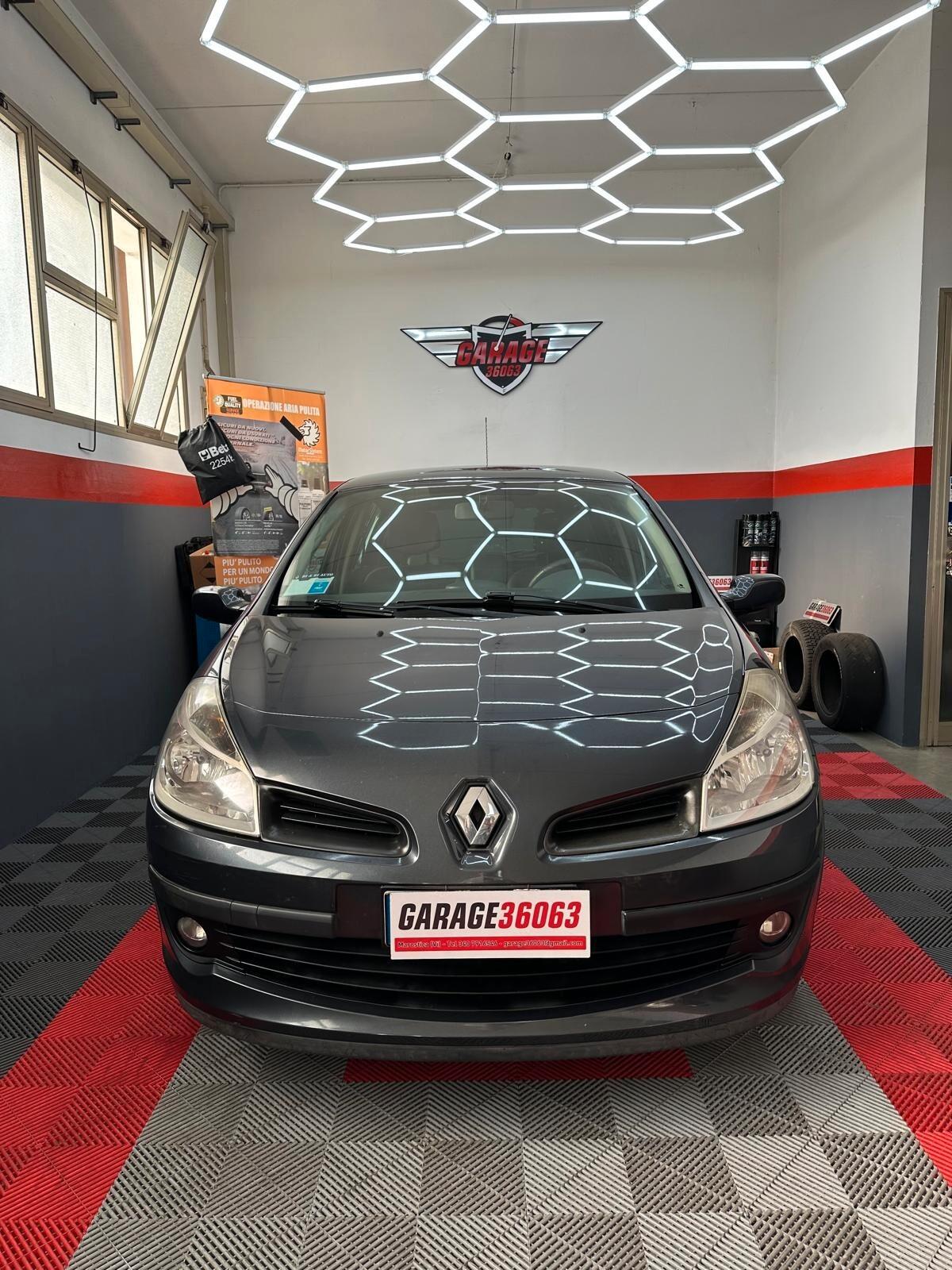 Renault Clio 1.2 16V 5 porte Le Iene