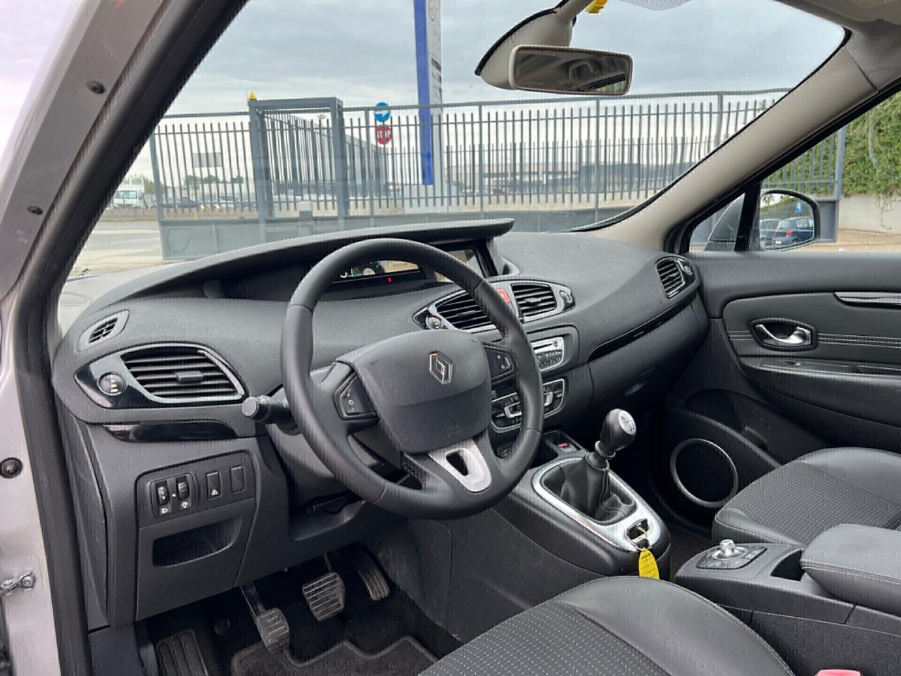Renault Scenic Scénic X-Mod 1.5 dci 110cv TETTO - 2011