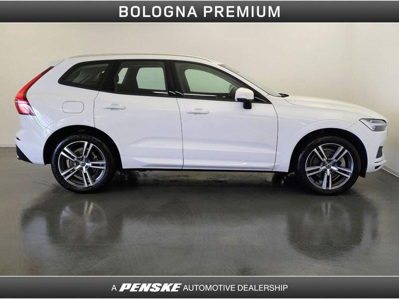 Volvo XC60 B4 Geartronic Benzina Momentum