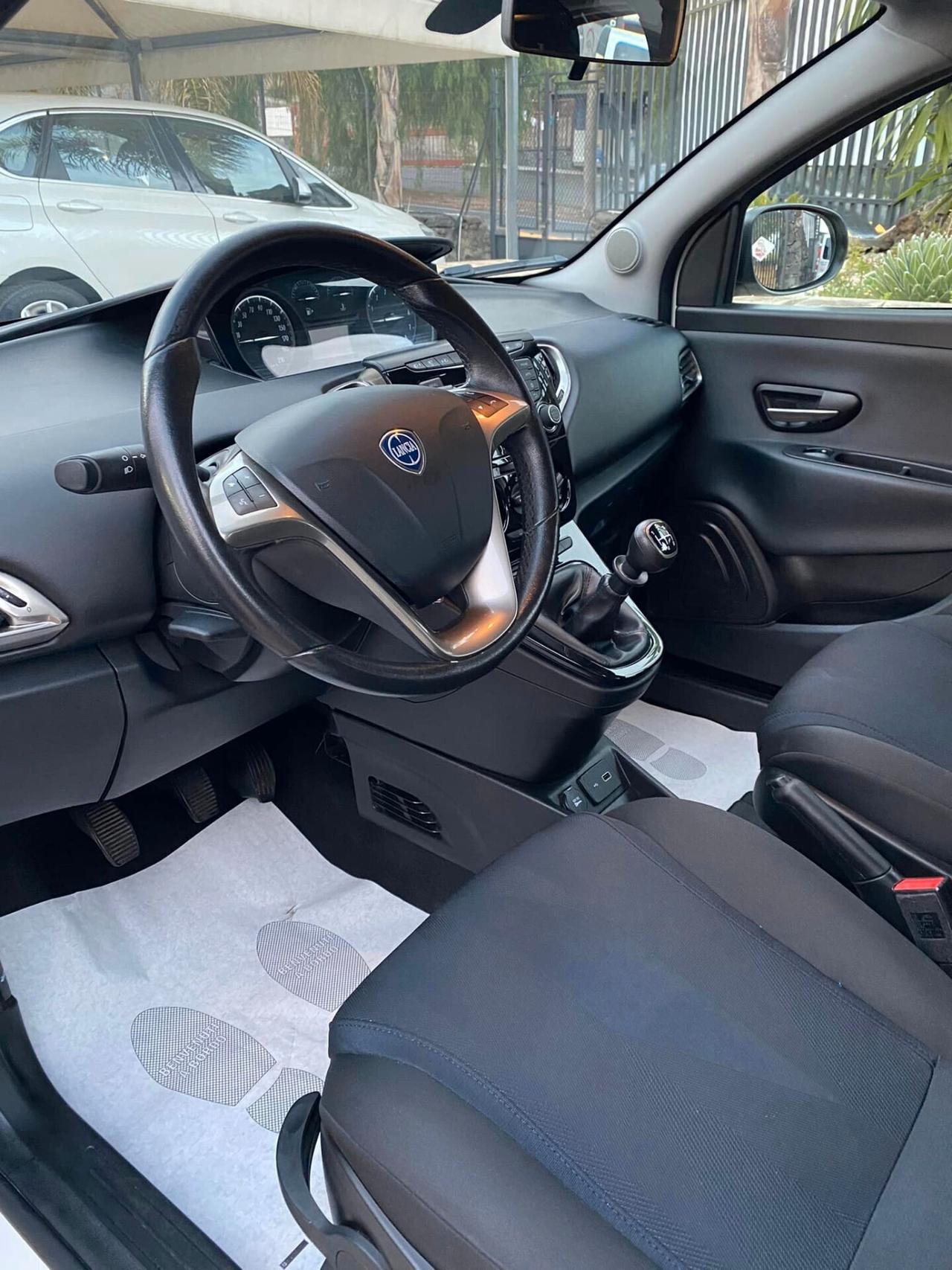 Lancia Ypsilon 1.2 69 CV 5 porte S&amp;amp;S Gold 11/2020