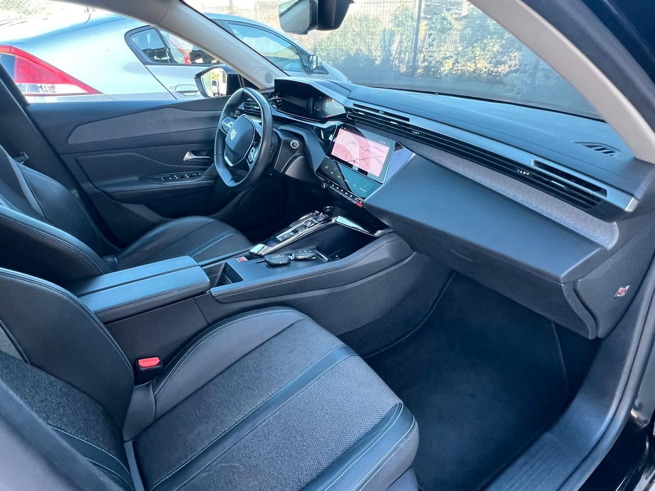 Peugeot 308 Plug-in Hybrid 180 e-EAT8 SW Allure Pack
