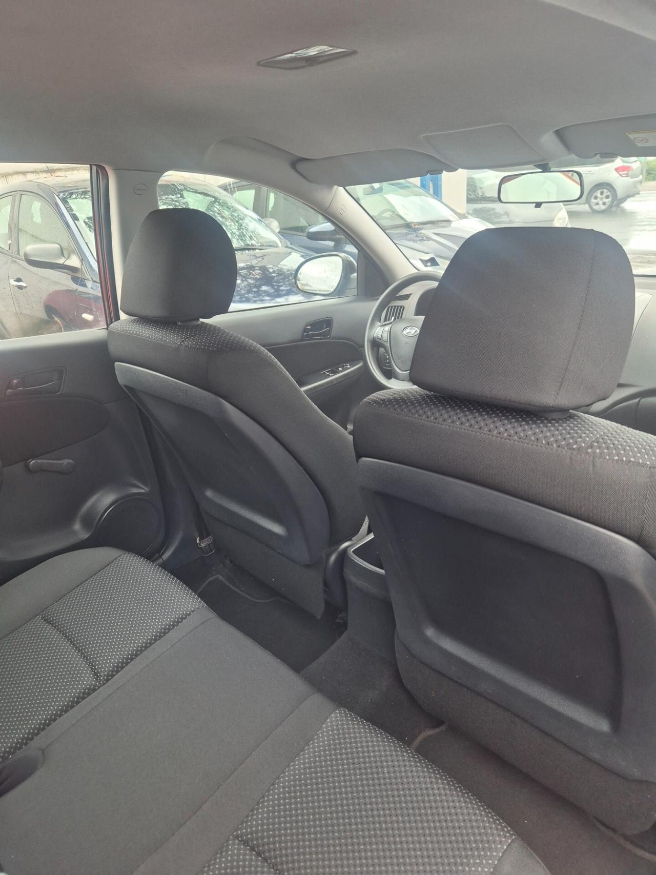 Hyundai i30 CW 1.4 Comfort unico proprietario 2010