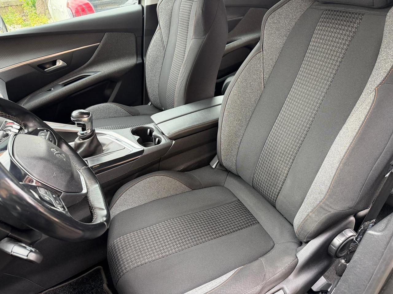 Peugeot 3008 BlueHDi 130 S&S Business